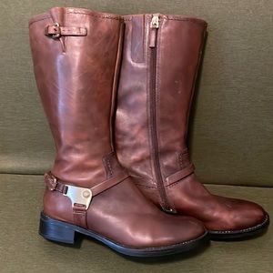 Ecco leather boots with gold hardware.